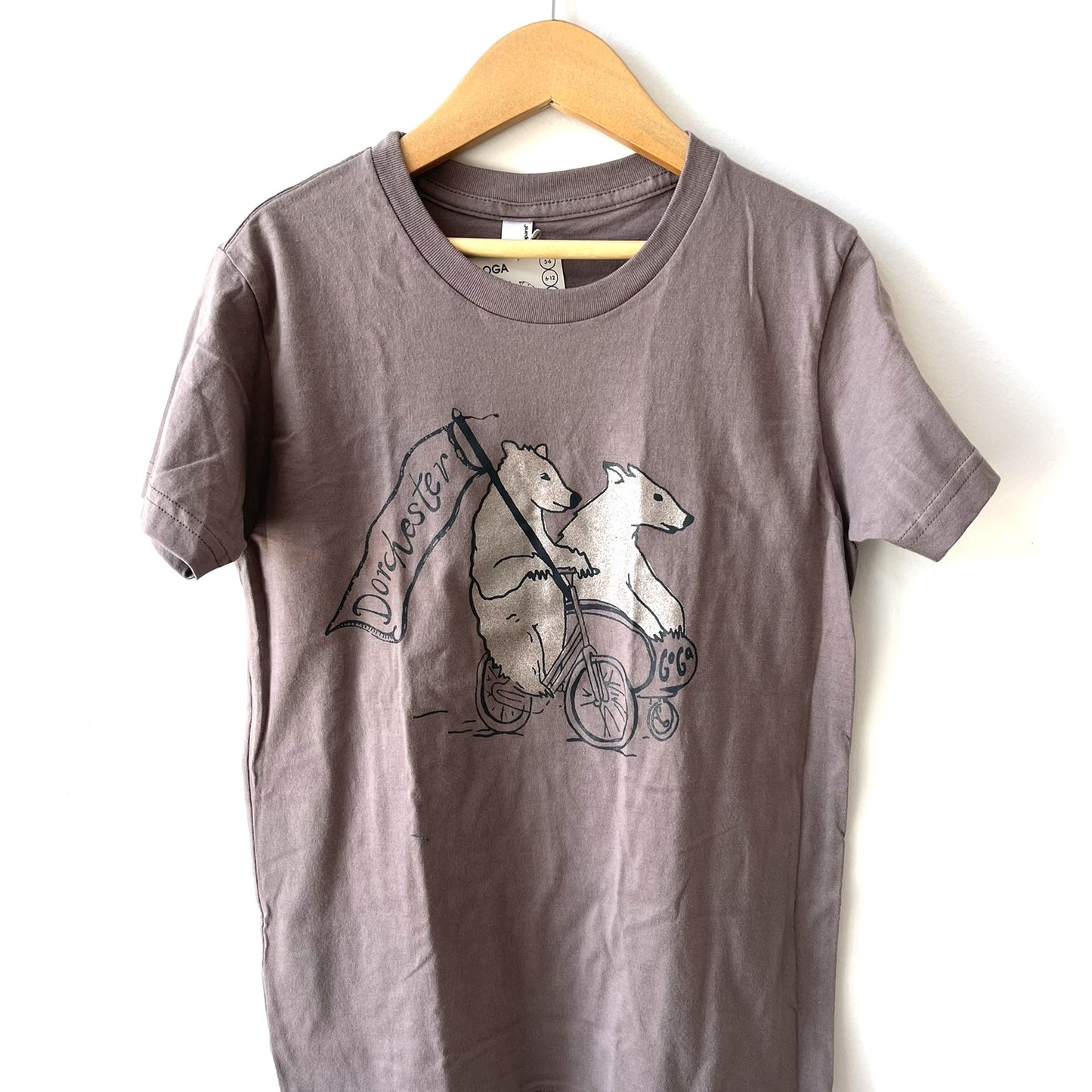 Bears on Bicycle with Dorchester Flag (Kids T-Shirt)