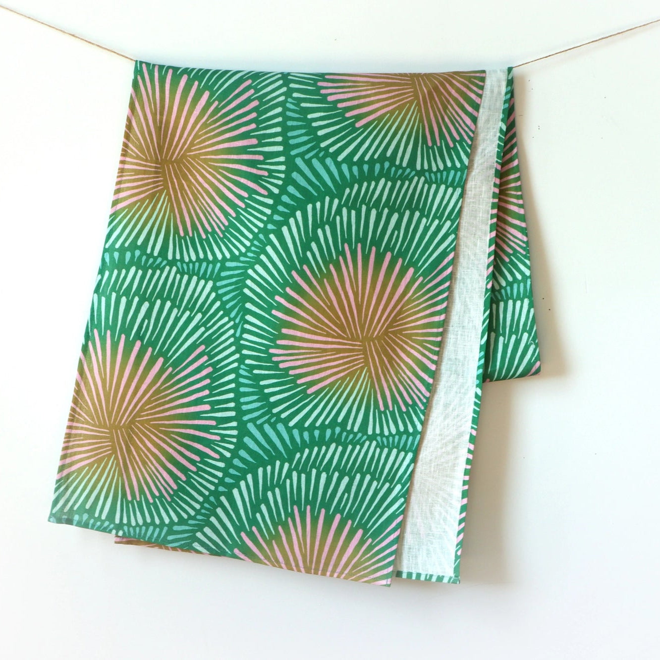 Burst Table Runner (Green)