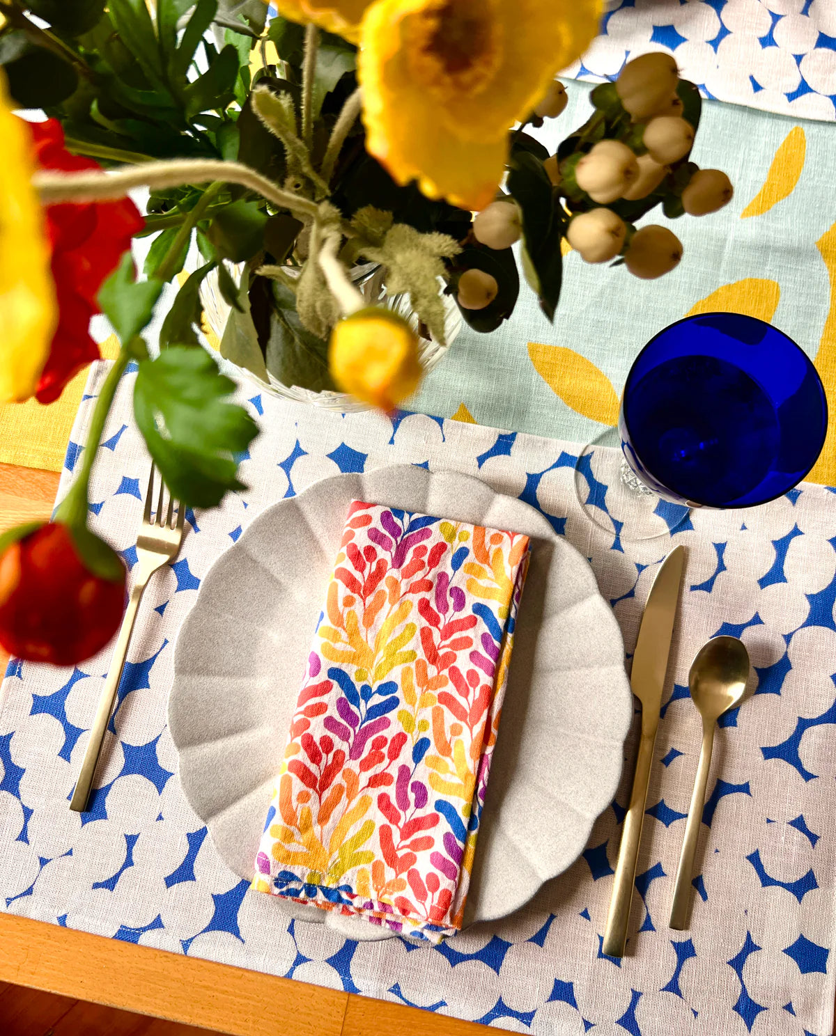 Climbing Vine/Rainbow Linen Napkins (set of 4)