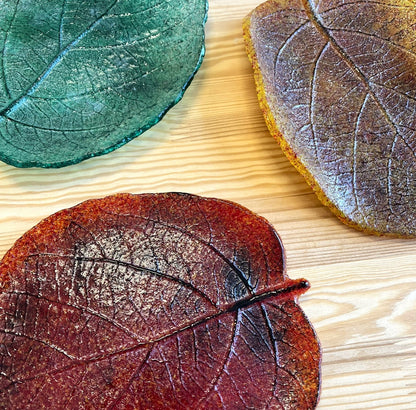 Kiwi Leaf Glass Plate
