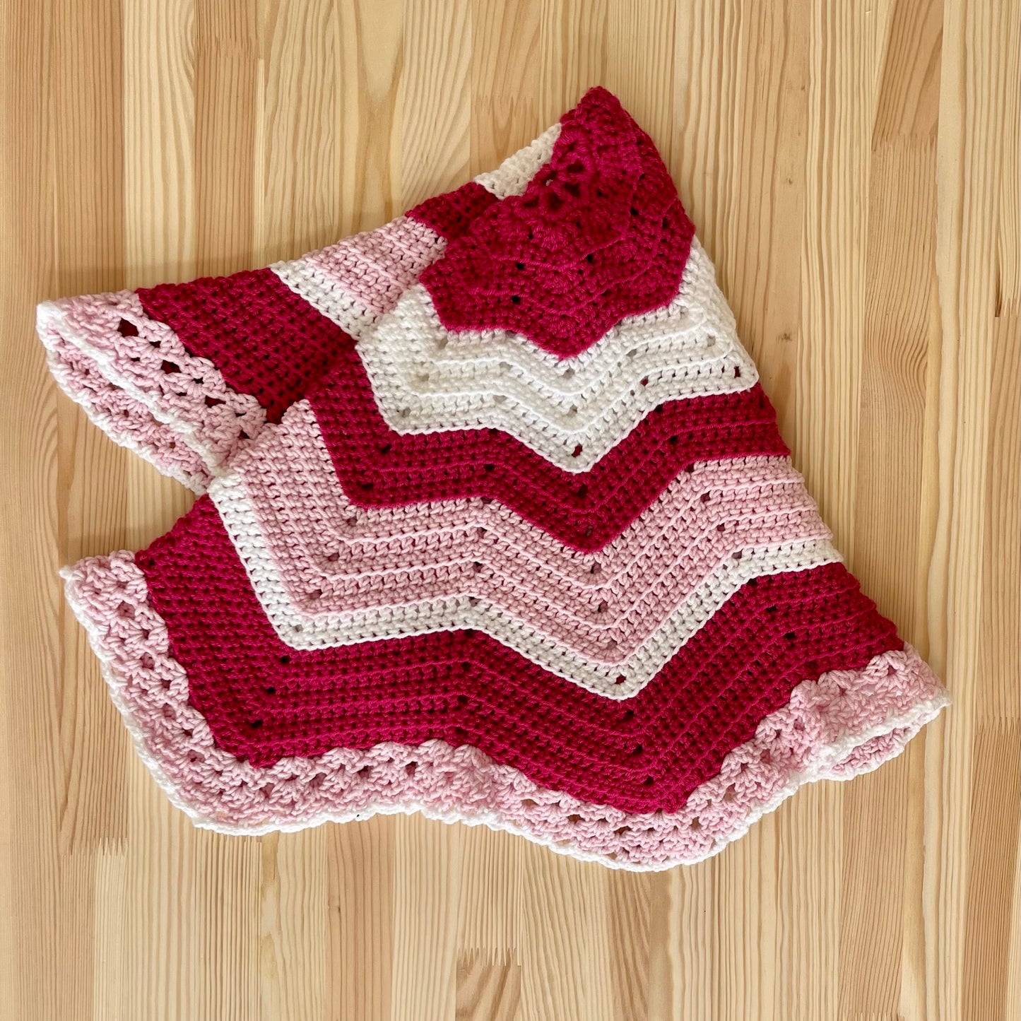 Handmade Baby Blanket - Pink Circle