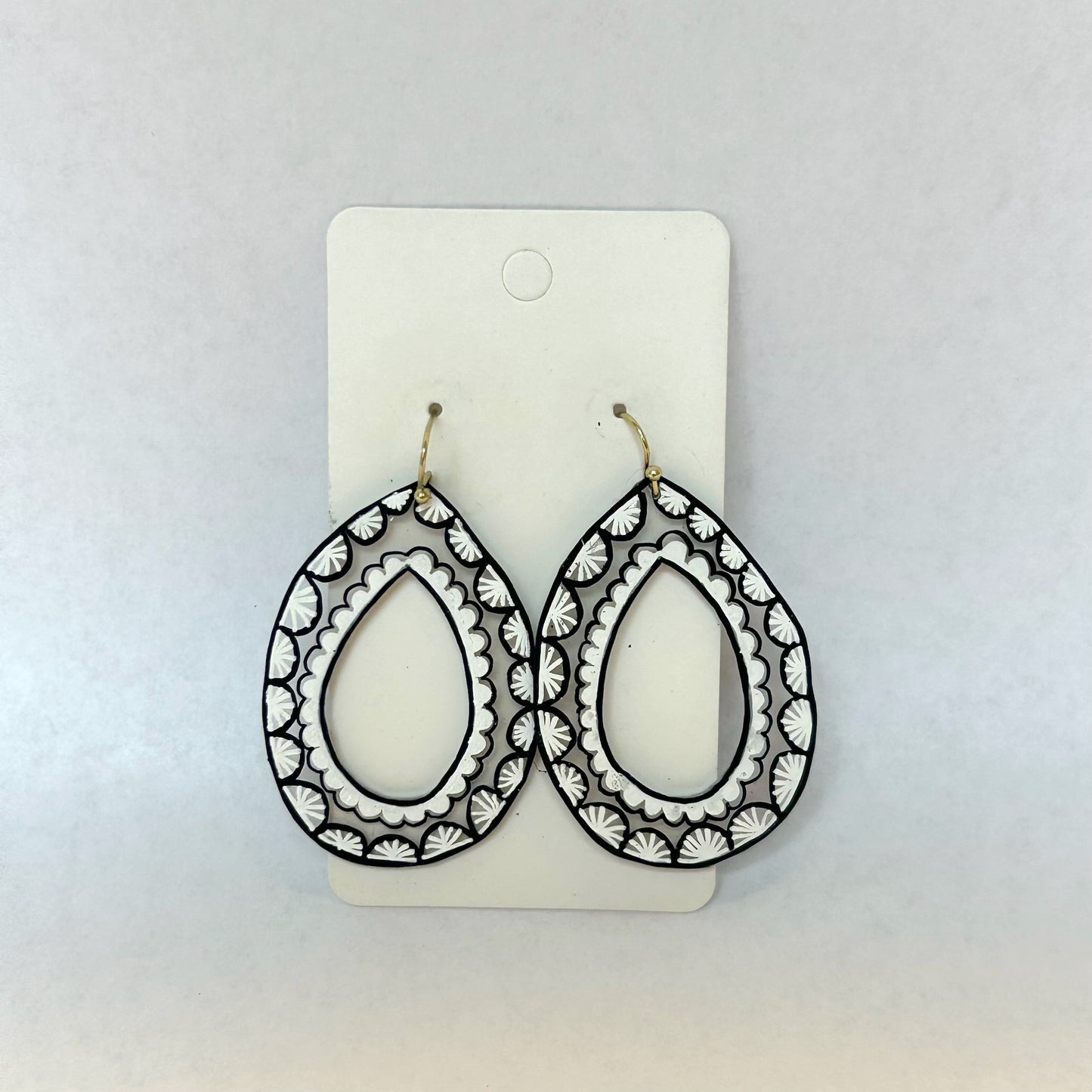 Black and White Teardrop Tantara Earrings