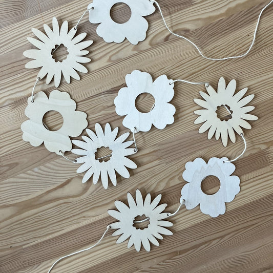 5/29 - For Kids: Paint Your Own Flower Garland