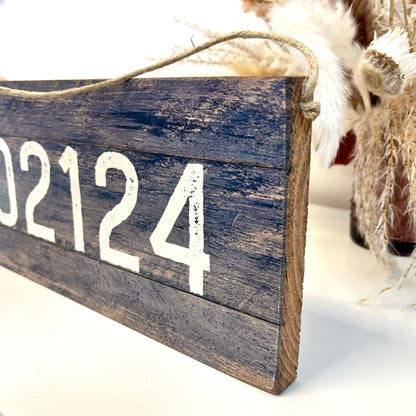02124 Wooden Sign