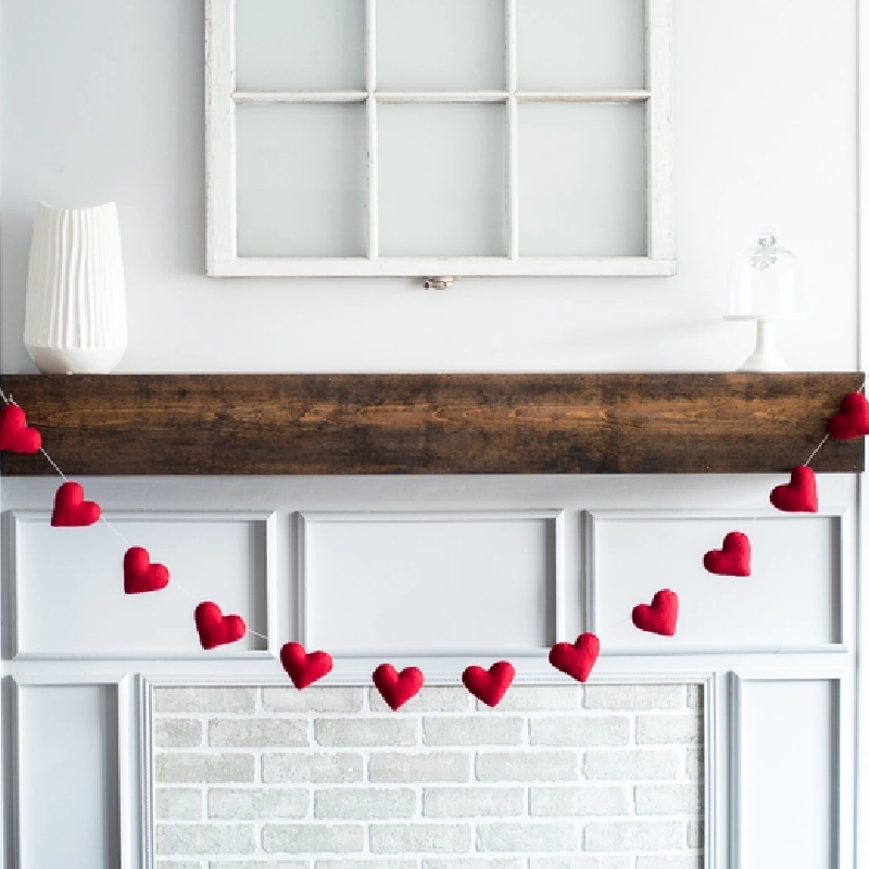 Red Heart Garland